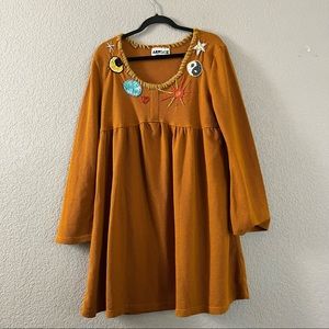 Artbox marigold thermal dress embroidery peace sign, ying & yang, sun, heart